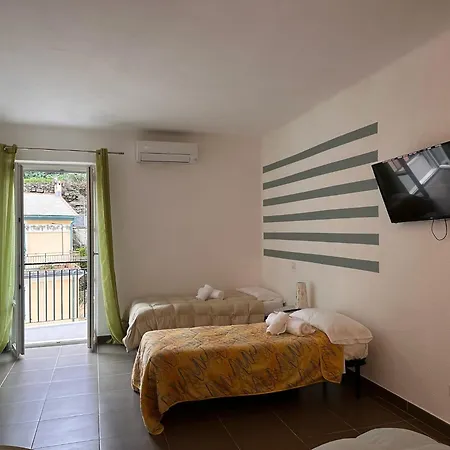 Main Street Apartment Vernazza