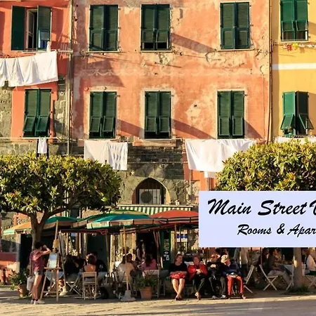 Main Street Apartment Vernazza
